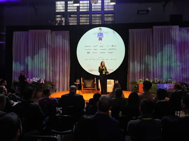 Palco de evento com público